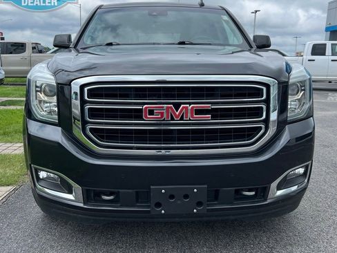 Used 2020 GMC Yukon SLT w/ Premium Edition AWD/4WD image 3