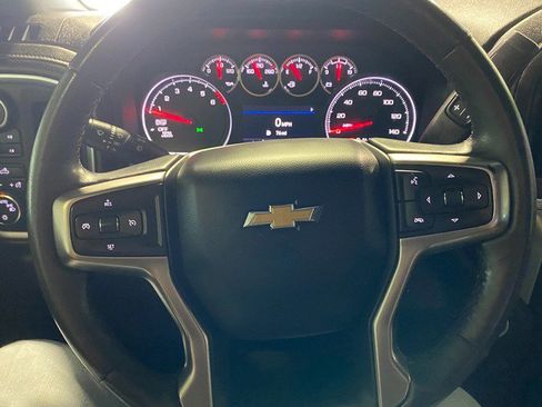 Used 2022 Chevrolet Silverado 1500 LT AWD/4WD image 21
