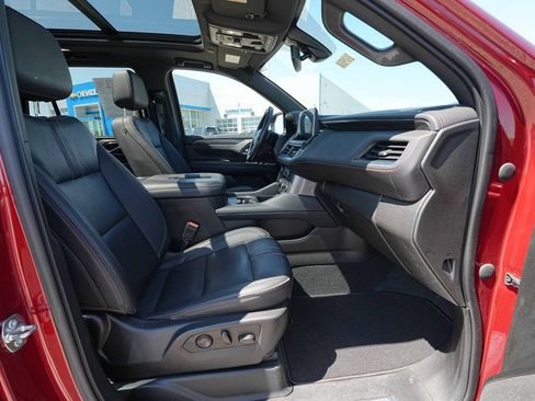 Used 2022 Chevrolet Tahoe RST w/ Luxury Package AWD/4WD image 22