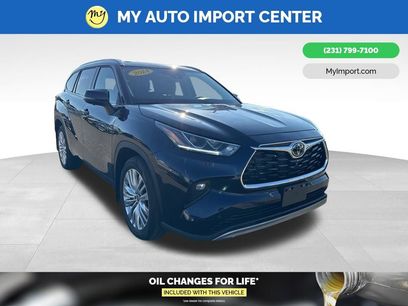 Used 2024 Toyota Highlander Platinum