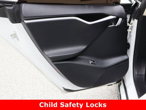Used 2014 Tesla Model S P85 image 24