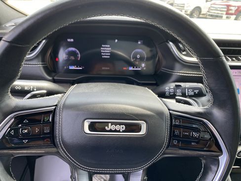 Used 2022 Jeep Grand Cherokee L Overland w/ Luxury Tech Group IV image 19