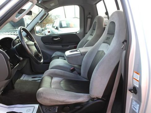 Used 2004 Ford F150 Lightning image 18