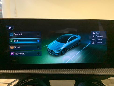Used 2024 Mercedes-Benz CLA 250 4MATIC image 43