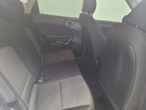 Used 2021 Kia Soul S image 19