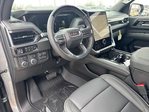 New 2026 GMC Yukon XL Elevation w/ Elevation Premium Package image 15