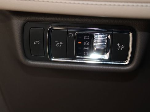 Used 2023 Lincoln Aviator Reserve w/ Equipment Group 201A image 48