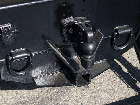 Used 2017 Ford F550 4x4 Regular Cab Super Duty image 51