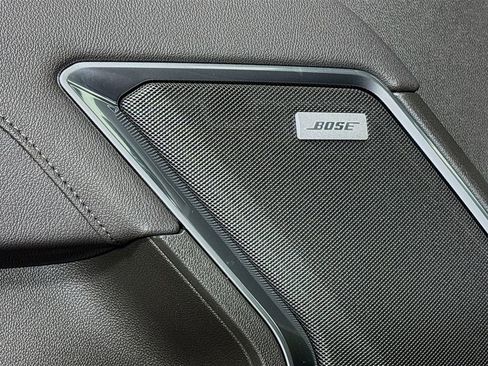 New 2025 GMC Sierra 3500 SLT w/ SLT Convenience Package image 18