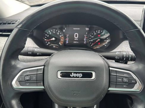Used 2022 Jeep Compass Latitude AWD/4WD image 20