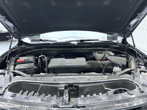 Used 2025 Chevrolet Suburban RST w/ Comfort Package image 25