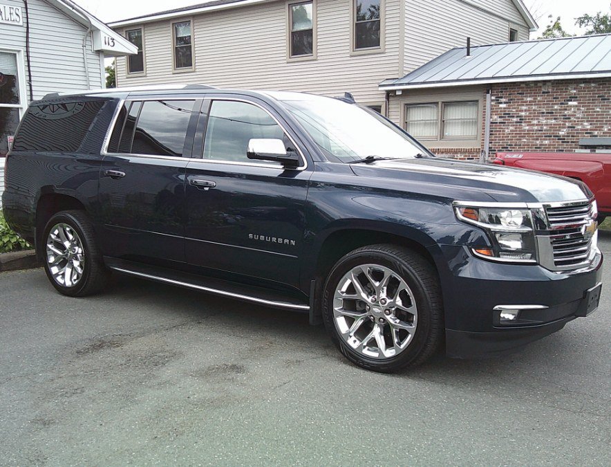Used 2017 Chevrolet Suburban Premier AWD/4WD image 4