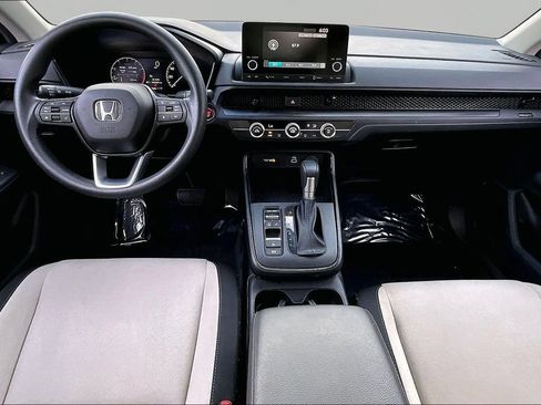 Used 2024 Honda CR-V LX image 8