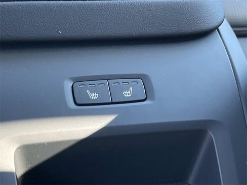 Used 2025 Volvo XC60 T8 Ultra w/ Protection Package Premier image 17