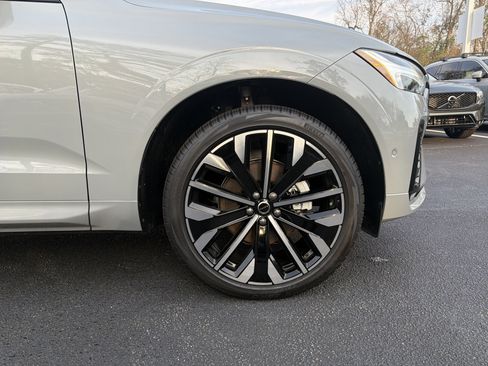 Used 2026 Volvo XC60 B5 Ultra w/ Protection Package Premier image 13