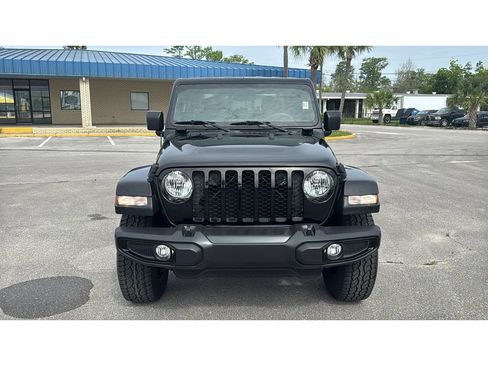 Used 2022 Jeep Gladiator Sport AWD/4WD image 9