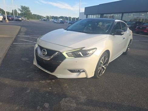 Used 2016 Nissan Maxima Platinum FWD image 11