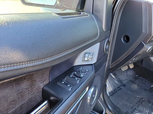 Used 2019 Ford Expedition Max Limited w/ Special Edition Package AWD/4WD image 7