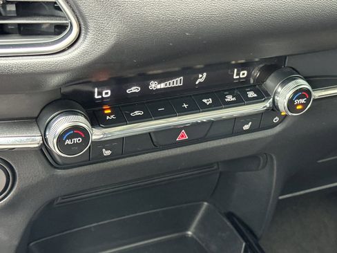 Certified 2024 MAZDA CX-30 AWD 2.5 S w/ Preferred Package image 17
