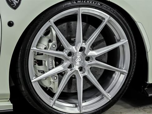 Used 2021 Ferrari F8 Tributo RWD image 15