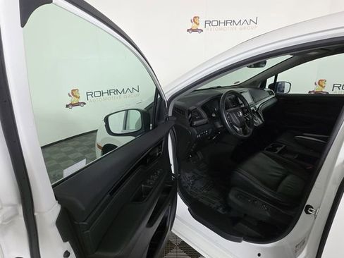 Used 2024 Honda Odyssey Touring image 17