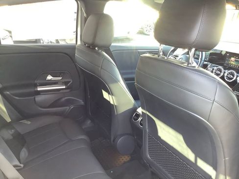 Used 2021 Mercedes-Benz GLA 250 image 17