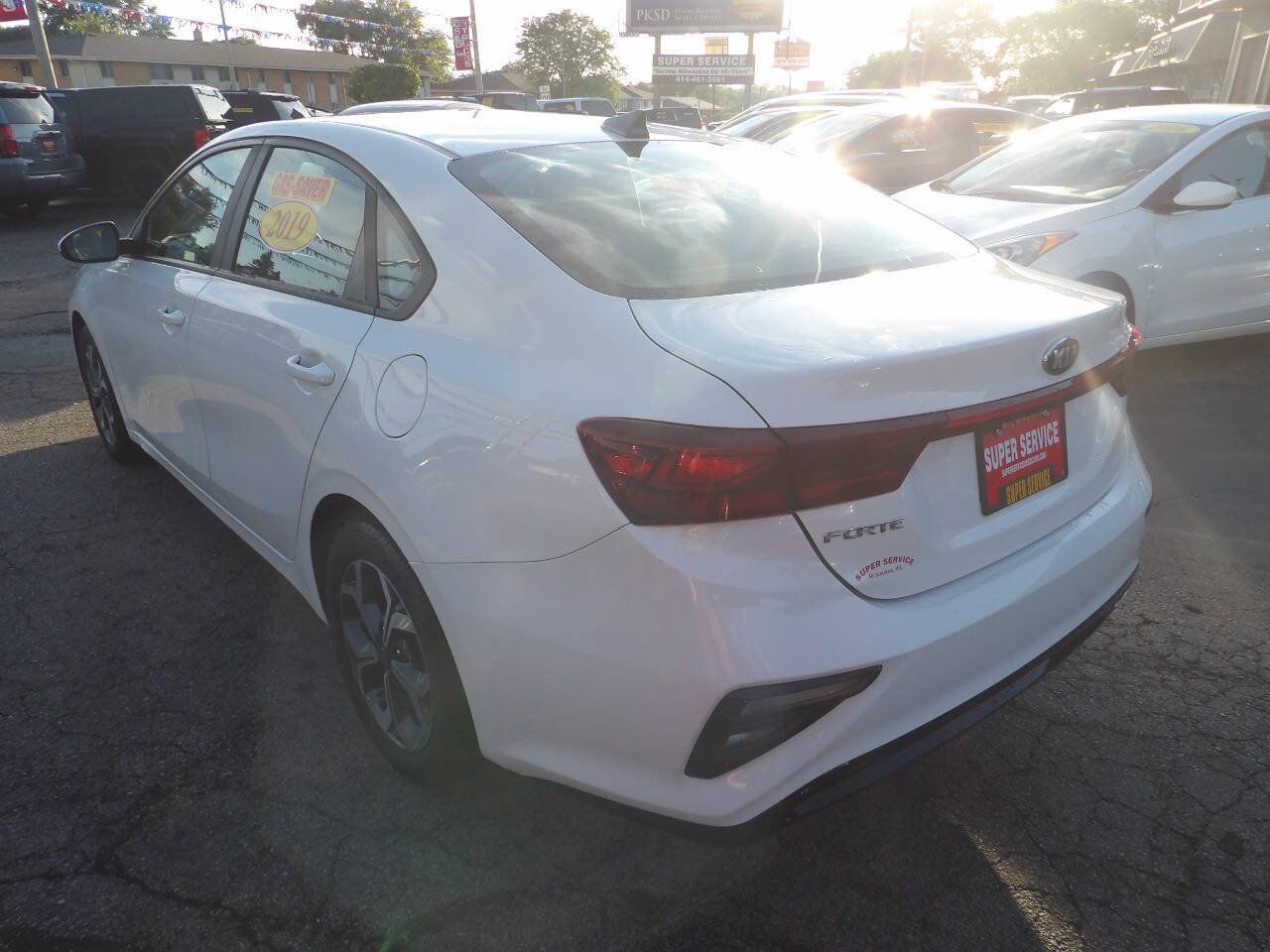 Used 2019 Kia Forte LXS FWD image 2