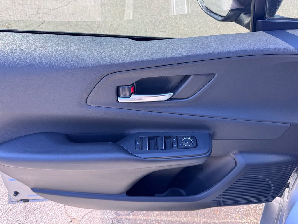 Used 2025 Toyota Prius Plug-In Hybrid FWD image 10