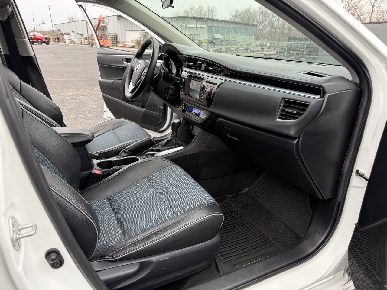 Used 2014 Toyota Corolla S FWD image 16