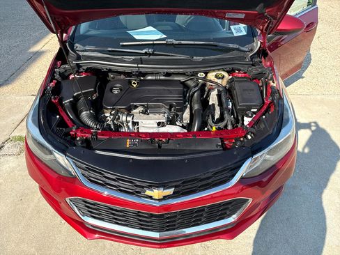 Used 2017 Chevrolet Cruze LT w/ Convenience Package image 15