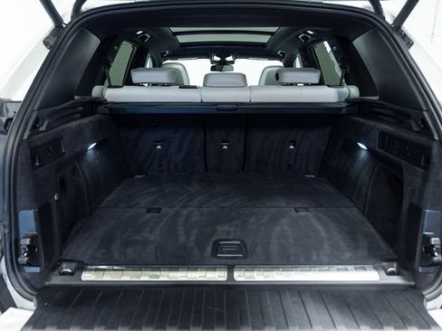 Used 2024 BMW X5 xDrive50e w/ Climate Comfort Package AWD/4WD image 9