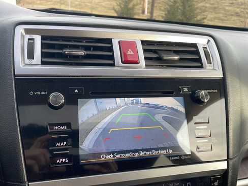 Used 2016 Subaru Outback 2.5i Limited image 28