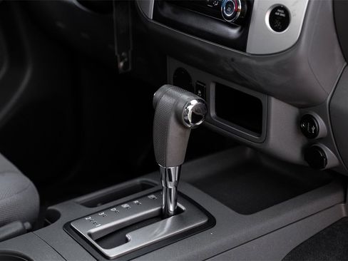 Used 2019 Nissan Frontier S image 18