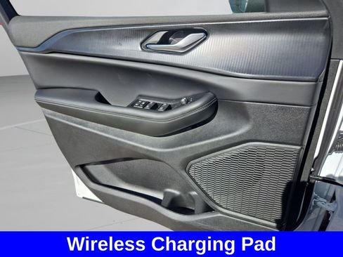 New 2025 Jeep Grand Cherokee Laredo X w/ Luxury Tech Group I RWD image 12