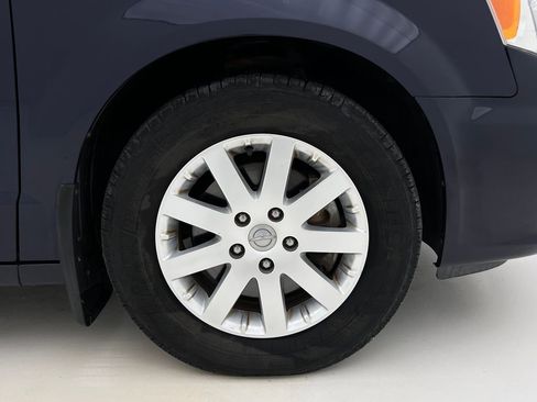 Used 2015 Chrysler Town & Country Touring image 30