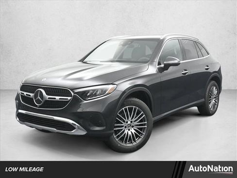 Certified 2025 Mercedes-Benz GLC 300 4MATIC image 1