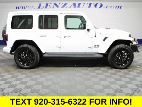 Used 2023 Jeep Wrangler Unlimited Sahara AWD/4WD image 2