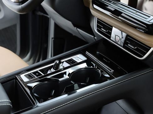 New 2026 Volkswagen Atlas Cross Sport SE image 34