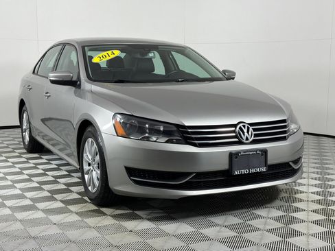 Used 2014 Volkswagen Passat 1.8T Wolfsburg Edition FWD image 3