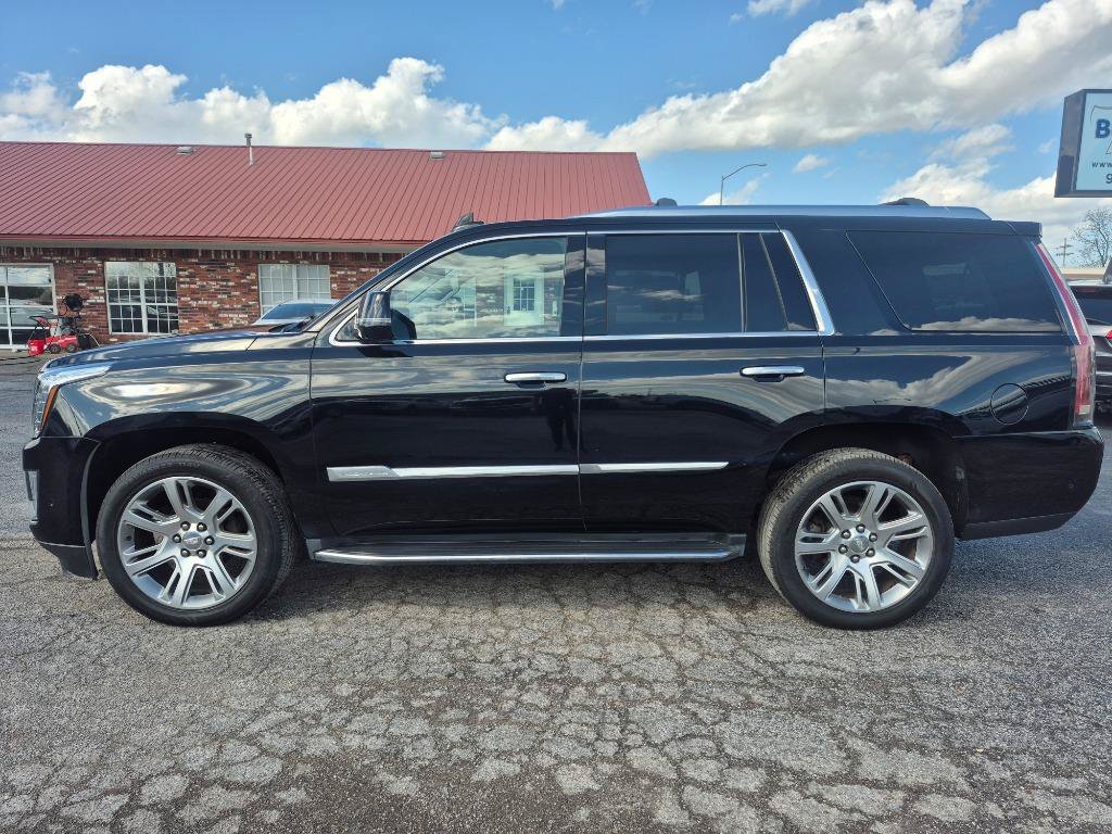 Used 2018 Cadillac Escalade Luxury AWD/4WD image 3