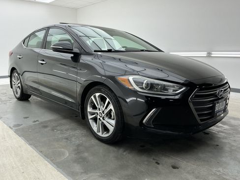 Used 2017 Hyundai Elantra Limited w/ Limited Tech Package 08 image 3