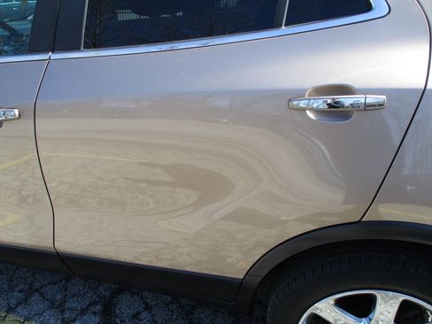 Used 2018 Buick Encore Essence w/ Experience Buick Package image 15