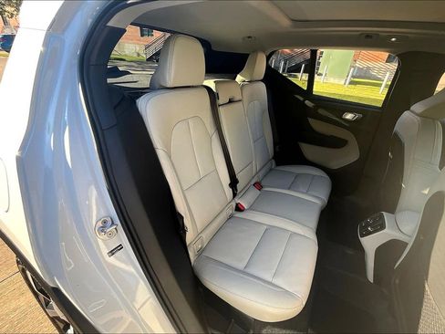 New 2026 Volvo XC40 B5 Plus w/ Protection Package Premier image 16