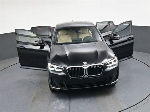 Used 2024 BMW X4 M40i w/ Premium Package image 34