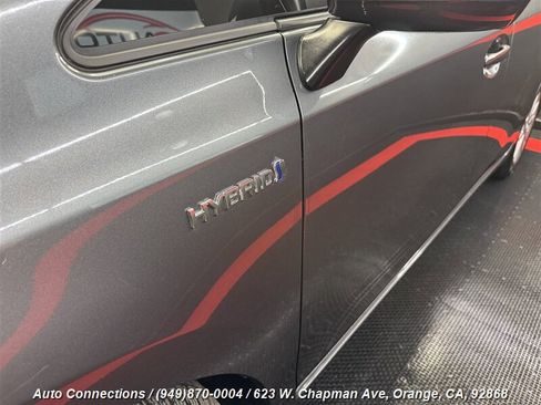 Used 2012 Toyota Prius V Three image 27