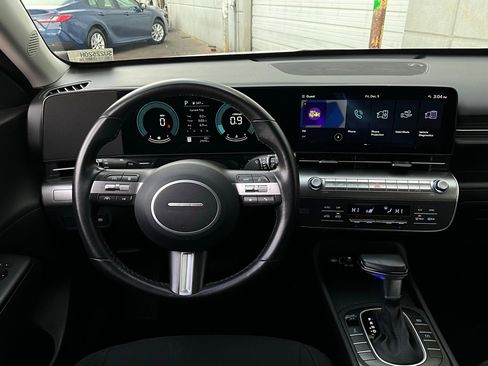 Used 2025 Hyundai Kona SEL image 14