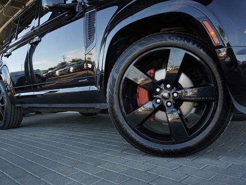 Used 2022 Land Rover Defender 110 X image 9