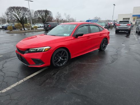 Used 2023 Honda Civic Sport image 3