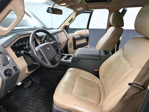 Used 2011 Ford F250 Lariat w/ Lariat Interior Pkg image 21
