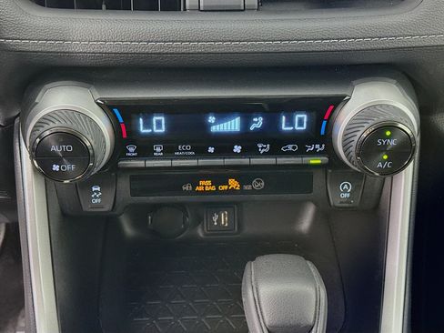 Certified 2024 Toyota RAV4 XLE AWD/4WD image 15